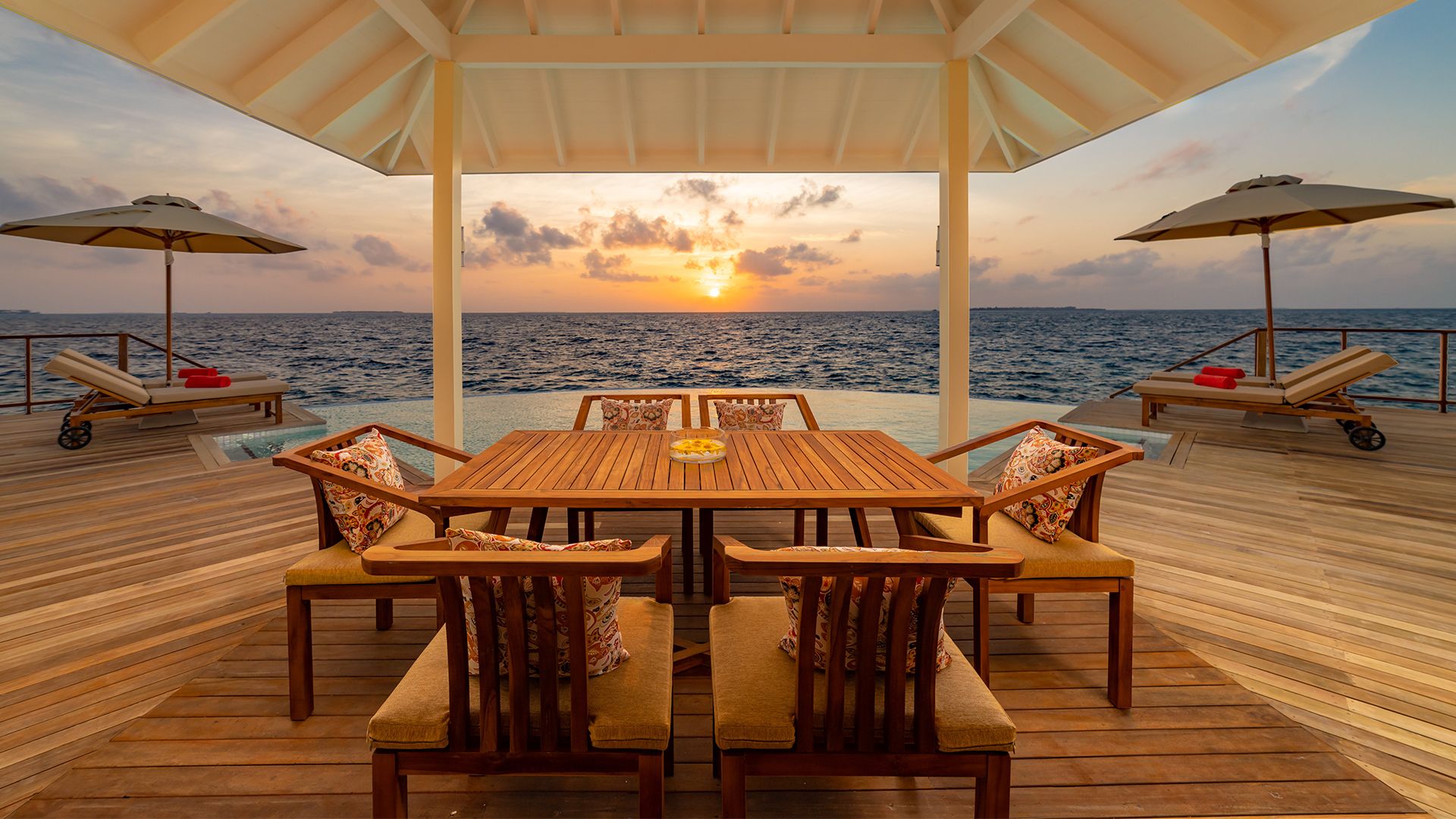 Luxury Island Resort