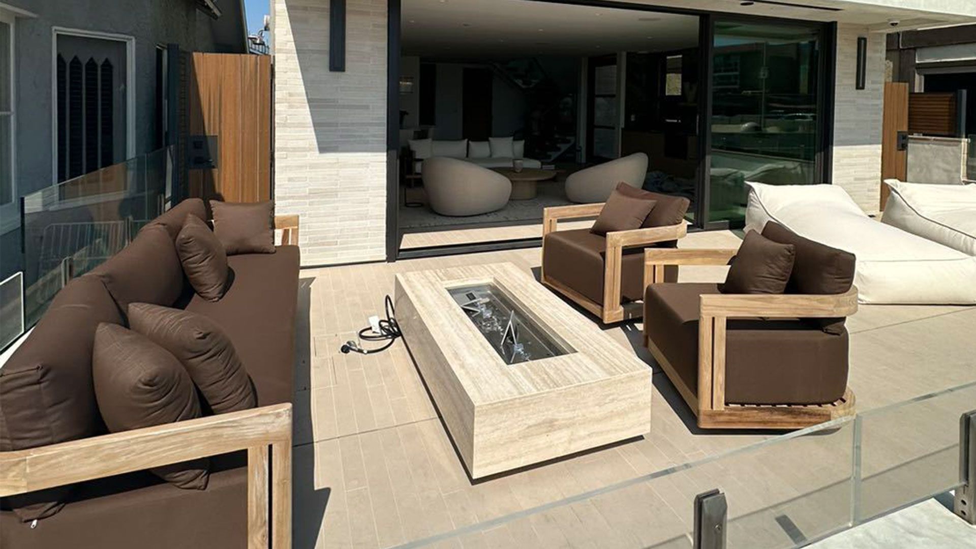 Beachside Bliss: Our Teak Sofa, Made for Sun, Sand & Sustainability