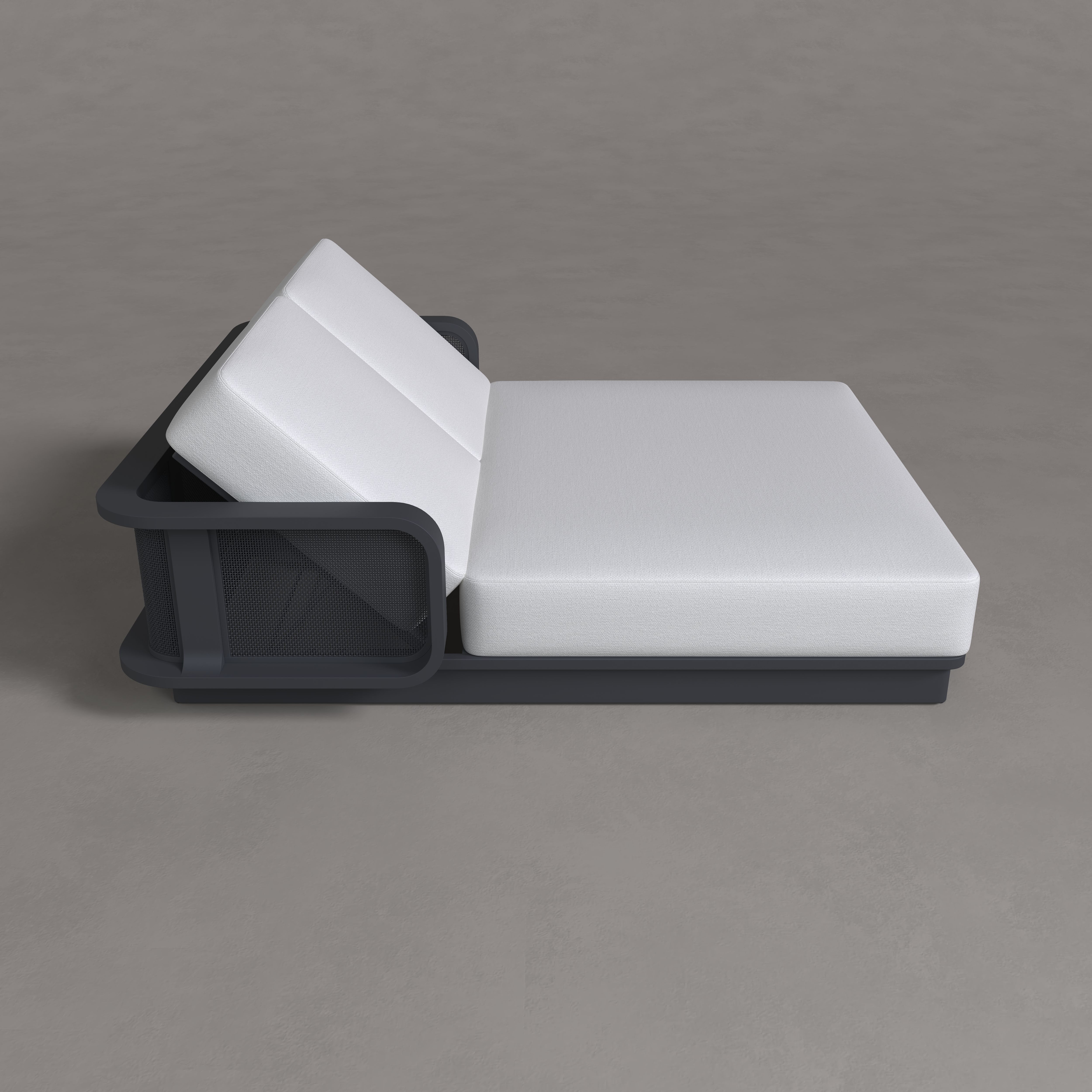 Englo Aluminum Sunbed