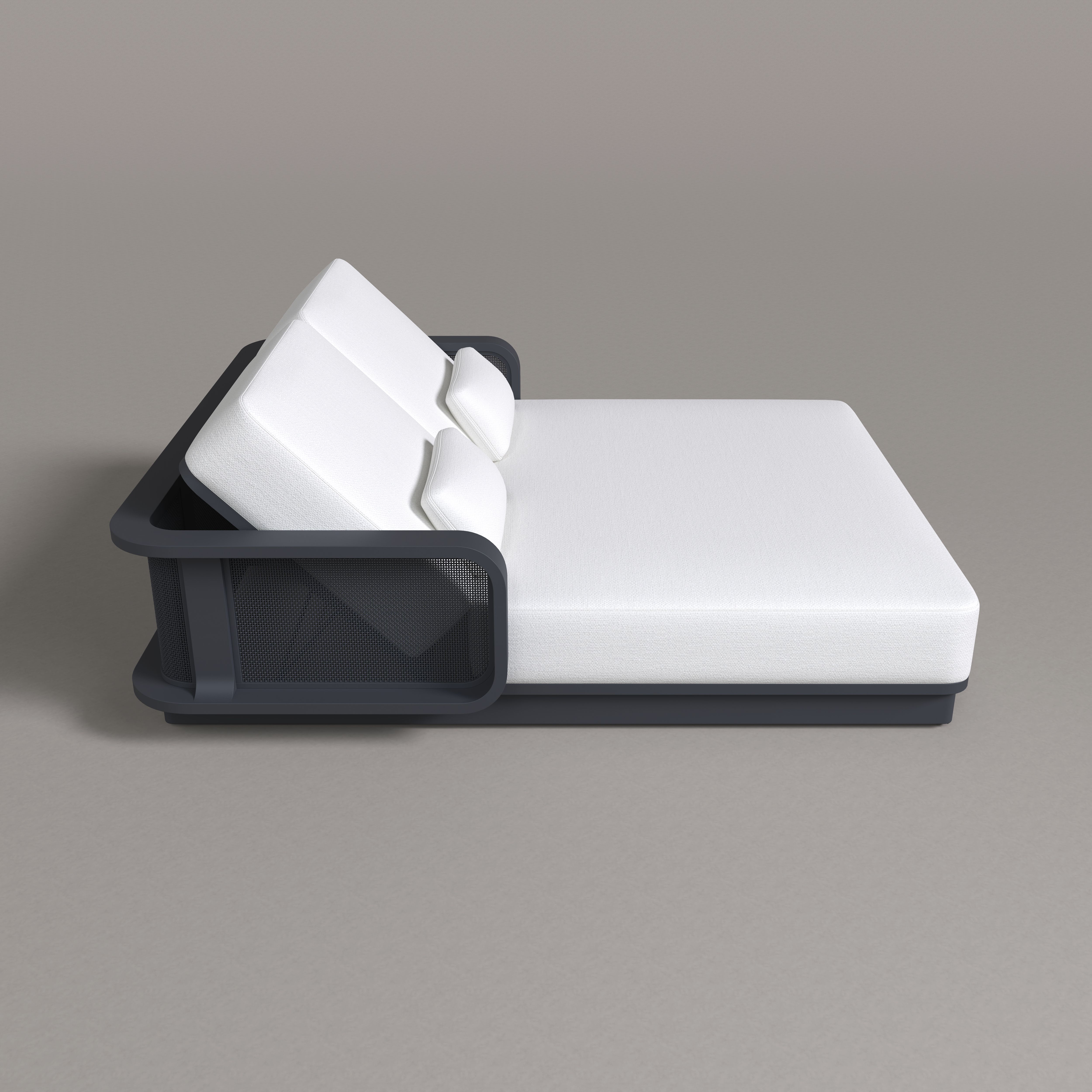 Englo Aluminum Sunbed