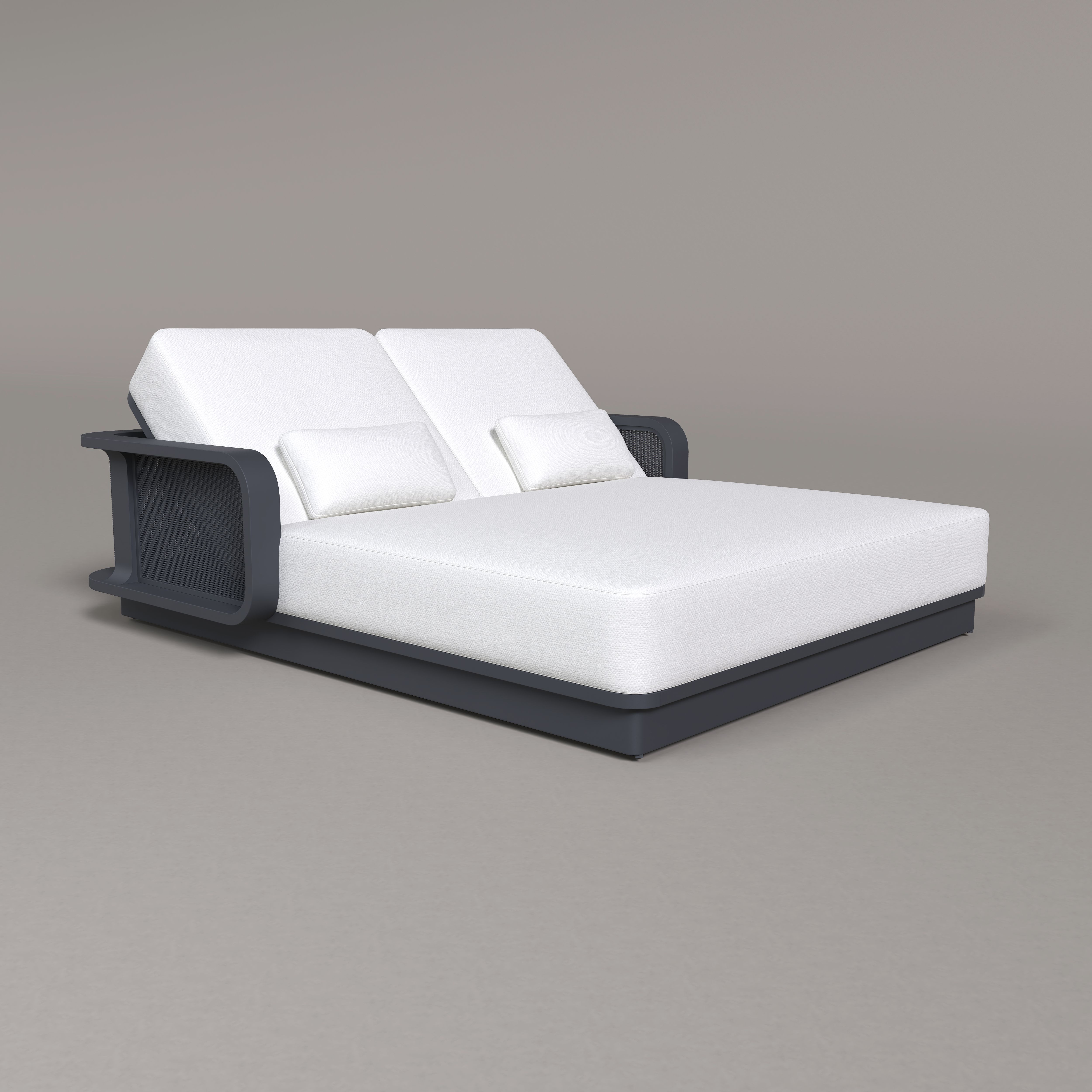 Englo Aluminum Sunbed
