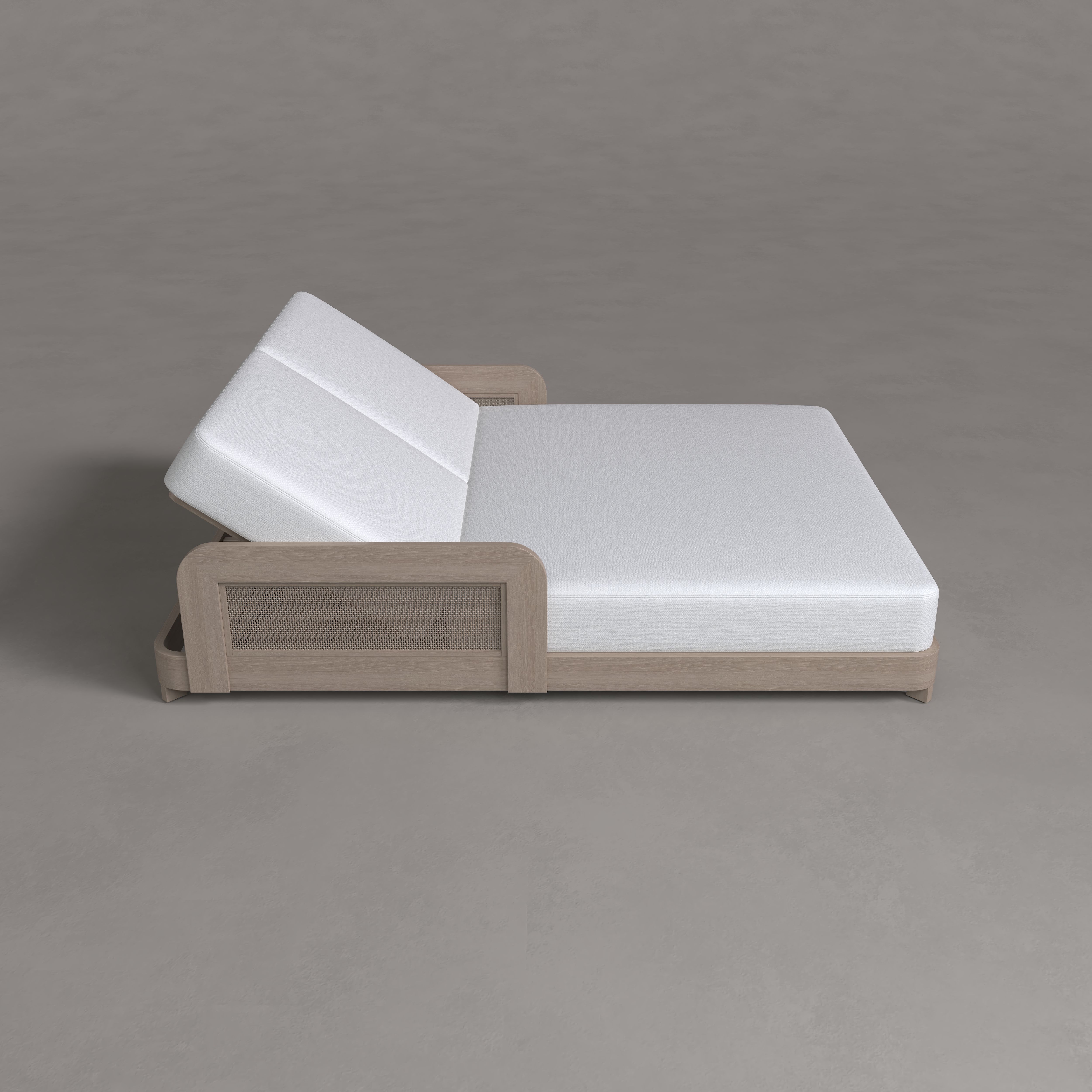 Tranquil Teak Sunbed