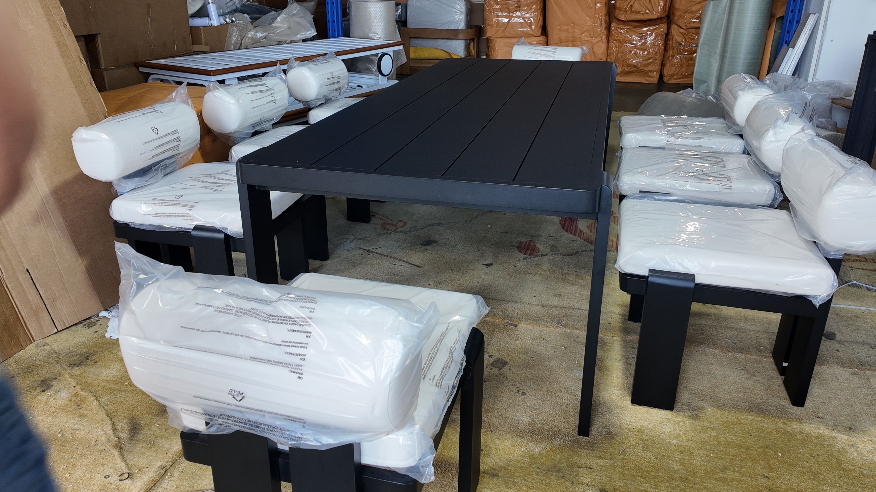 Enhancing Your Outdoor Living Space with Durable Hongkai Aluminum Dining Sets